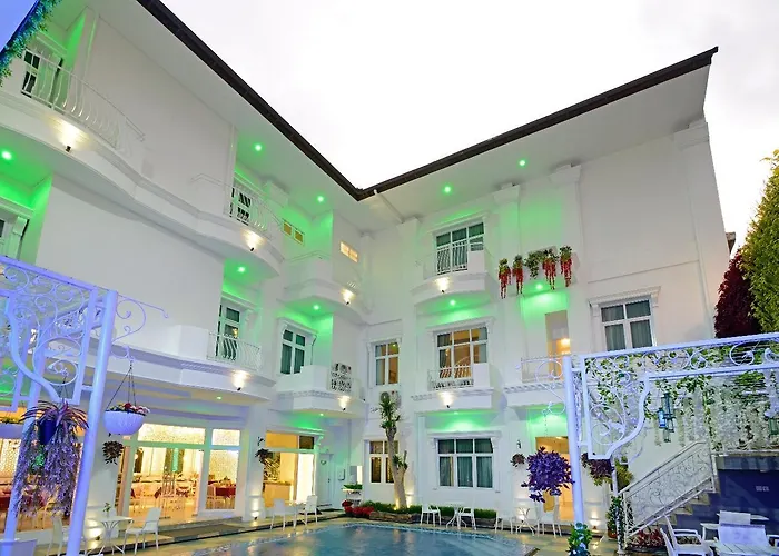 Sahira Butik Pakuan Syariah Hotel Bogor